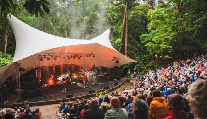 photo - Weidezicht | Bed - Beauty - Balance